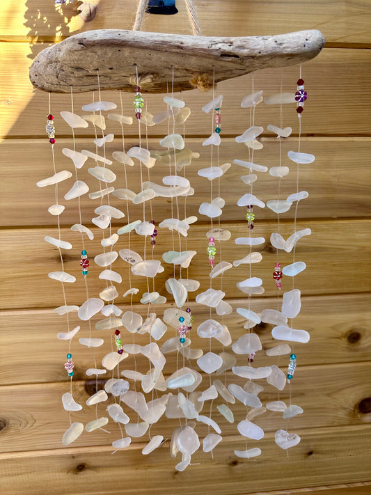 16 Strand Frosty White with Shimmering Flowers
